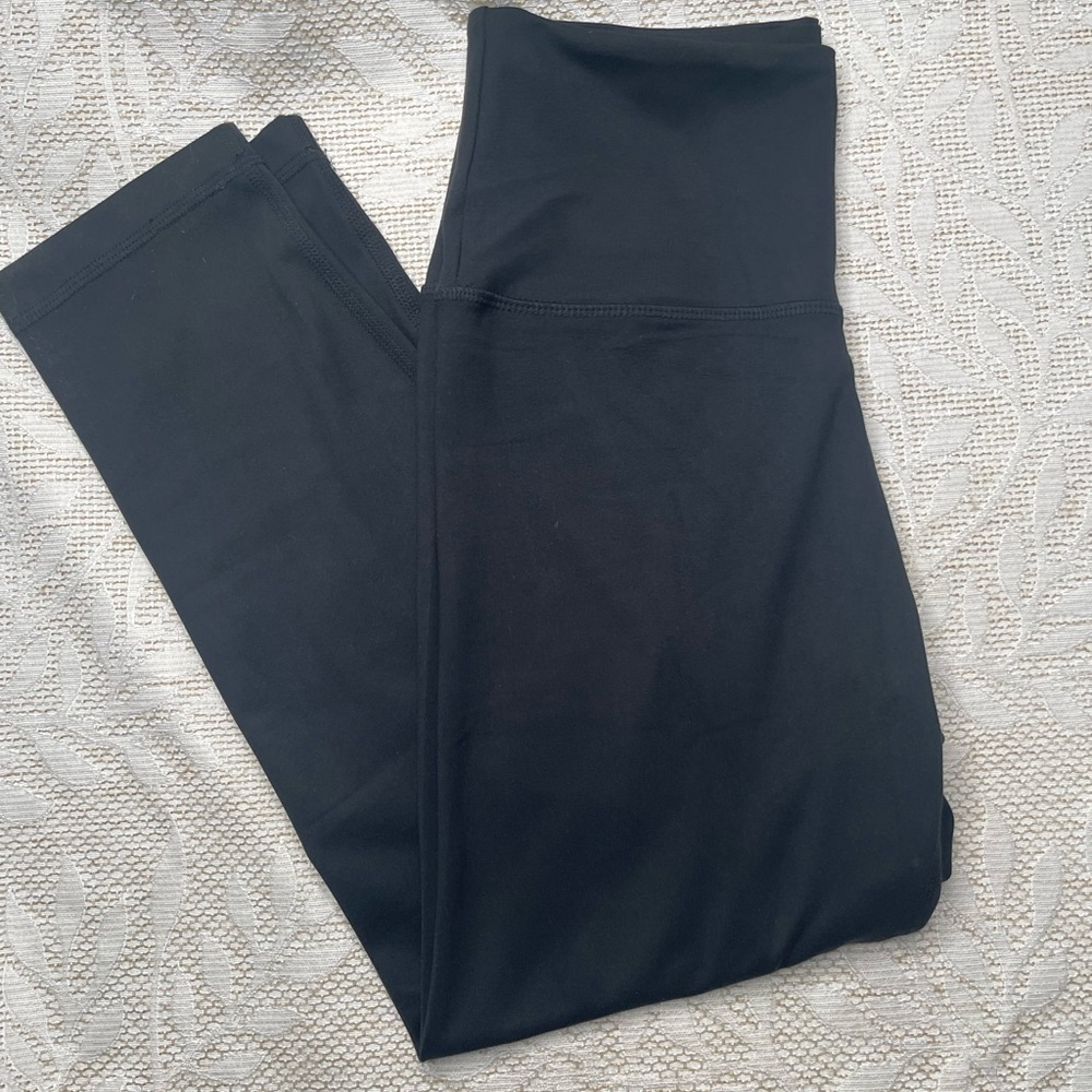 Balance Collection Black High-Waisted ankle Leggings